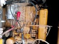 挖掘机的电子油泵在什么位置_挖机电子油泵怎样排空气